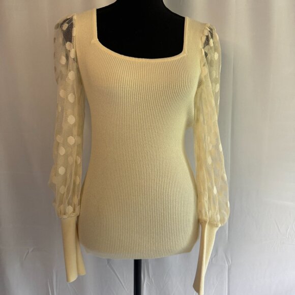 ontwelfth Sweaters - Ontwelfth Cream long sleeve Lace Long Sleeve Sweater Size Medium -354